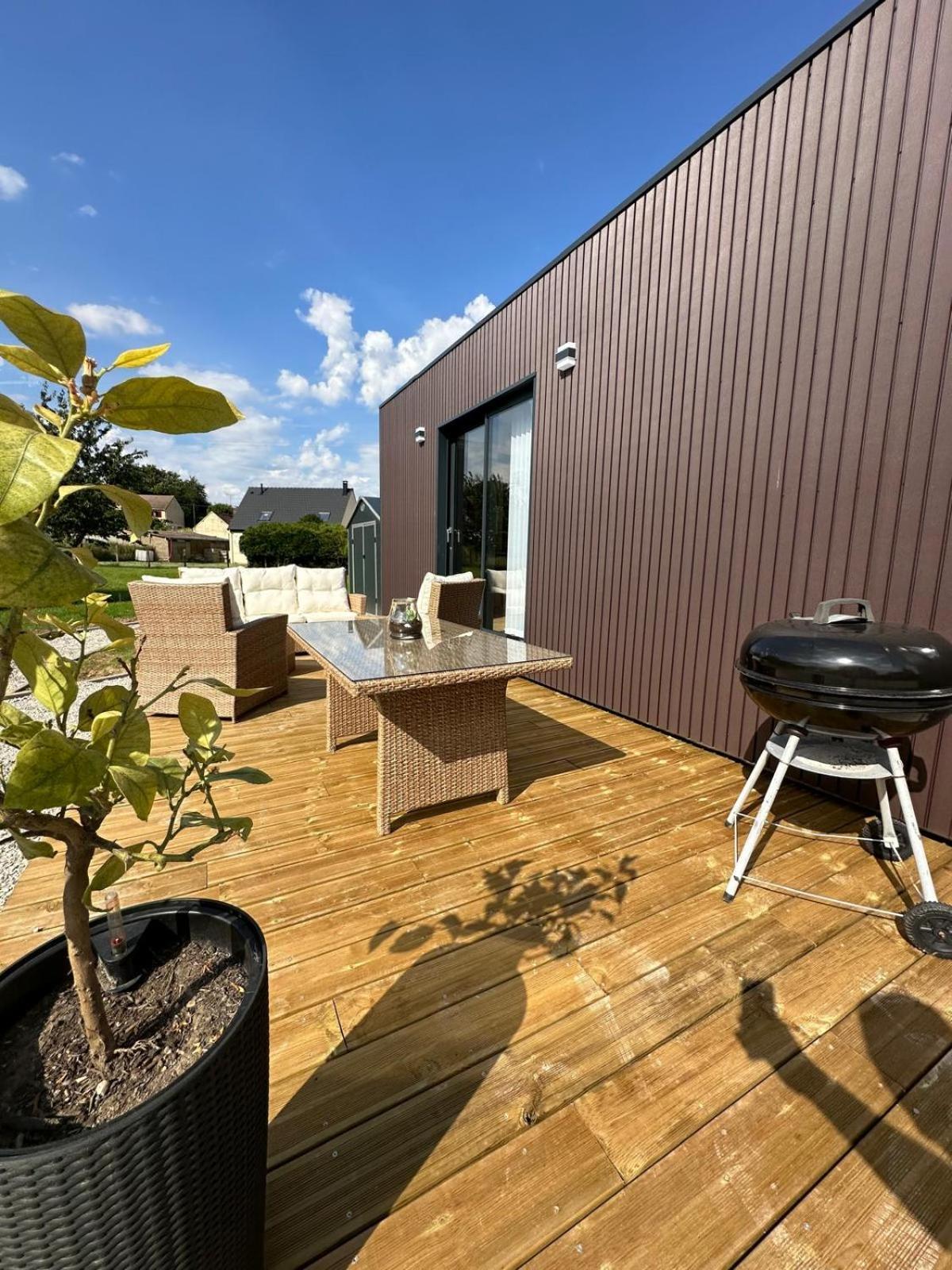 Cottage Bungalow Le St Vel' Velennes (Oise) Exterior foto