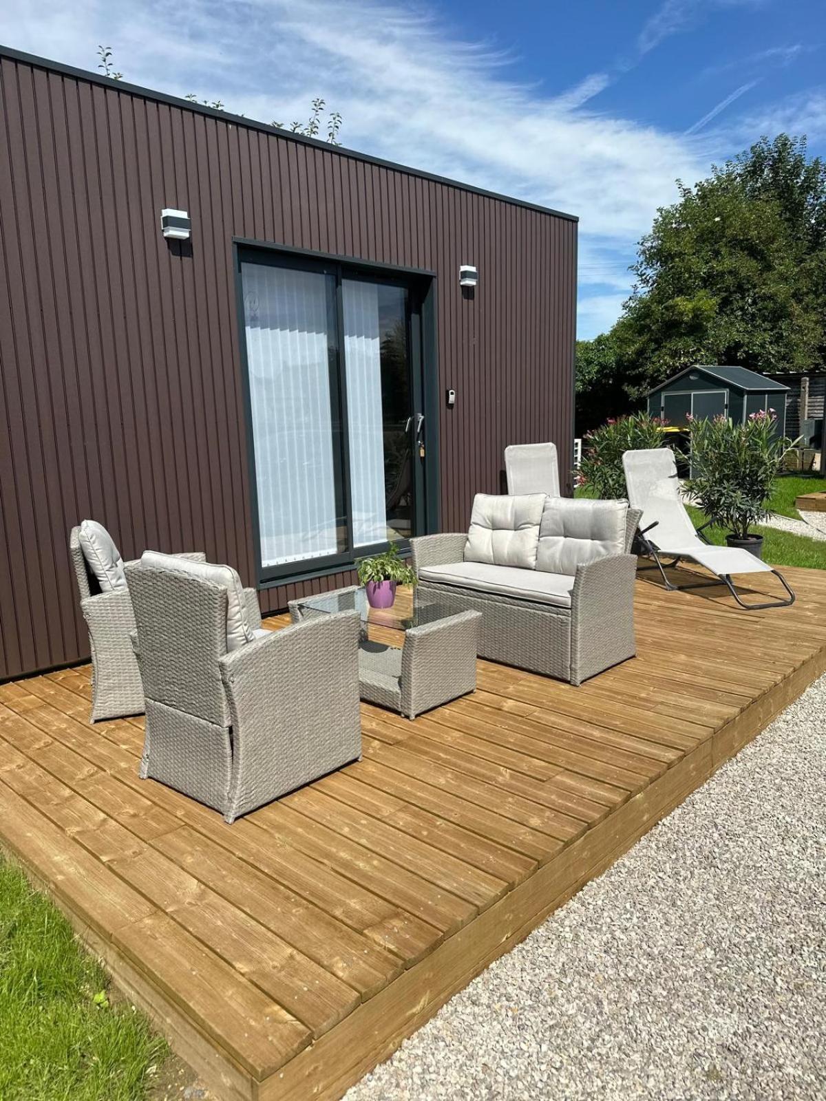 Cottage Bungalow Le St Vel' Velennes (Oise) Exterior foto