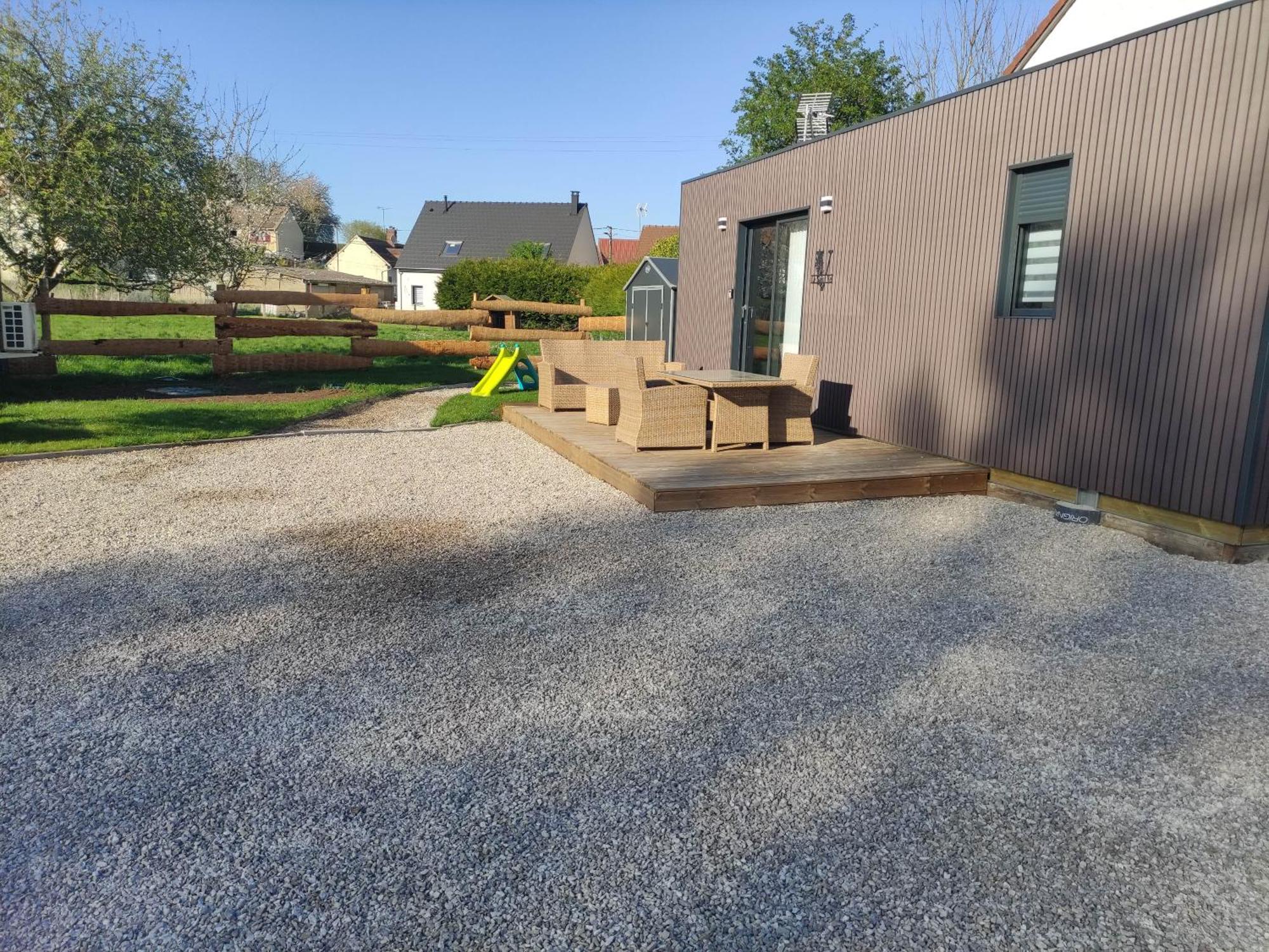 Cottage Bungalow Le St Vel' Velennes (Oise) Exterior foto